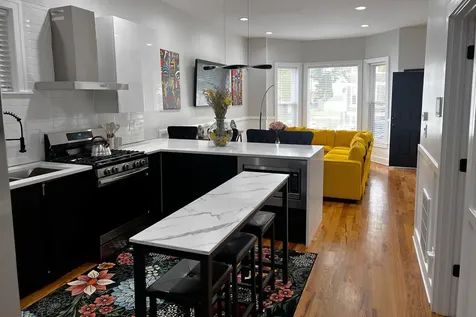 6613 South Langley Avenue Chicago IL 60637