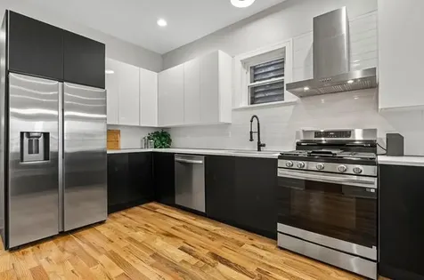 6613 South Langley Avenue Chicago IL 60637
