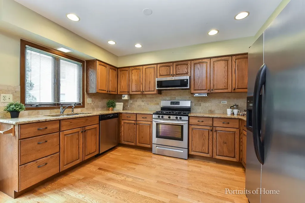 674 Honeysuckle Drive Naperville IL 60540