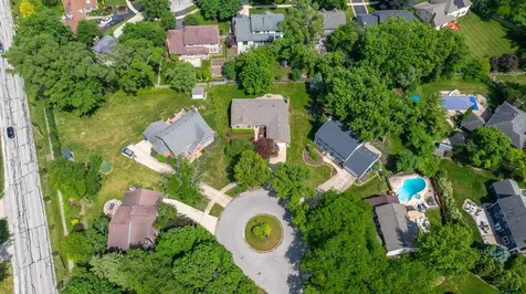 674 Honeysuckle Drive Naperville IL 60540