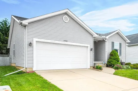 2436 Grey Fox Trail Bloomington IL 61705
