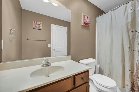 2436 Grey Fox Trail Bloomington IL 61705