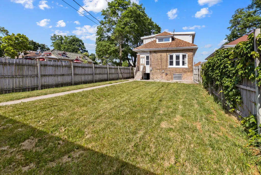7759 South Wabash Avenue Chicago IL 60619
