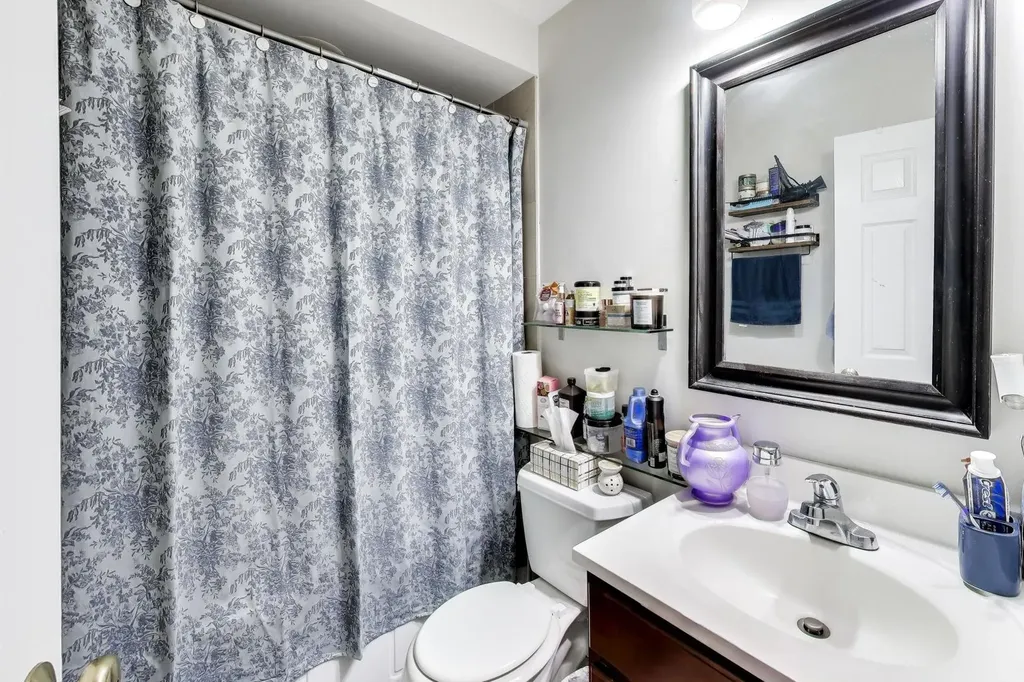 6400 North Ridge Boulevard Chicago IL 60626