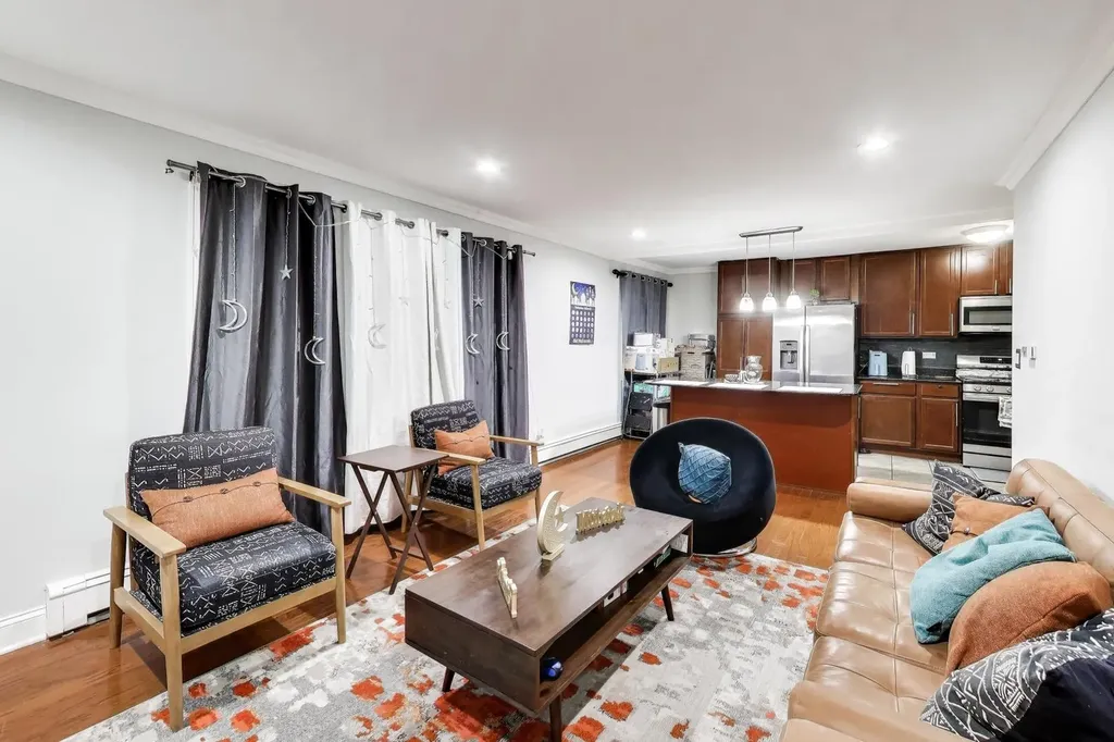 6400 North Ridge Boulevard Chicago IL 60626