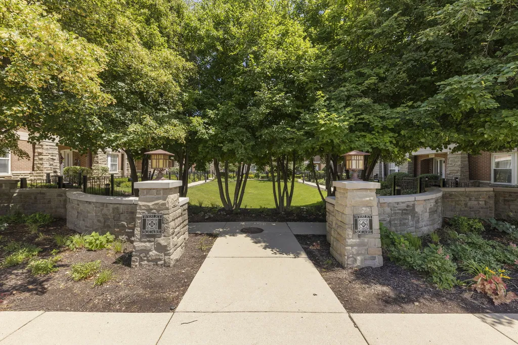 231 North West Street Wheaton IL 60187