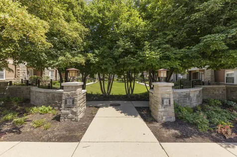 231 North West Street Wheaton IL 60187