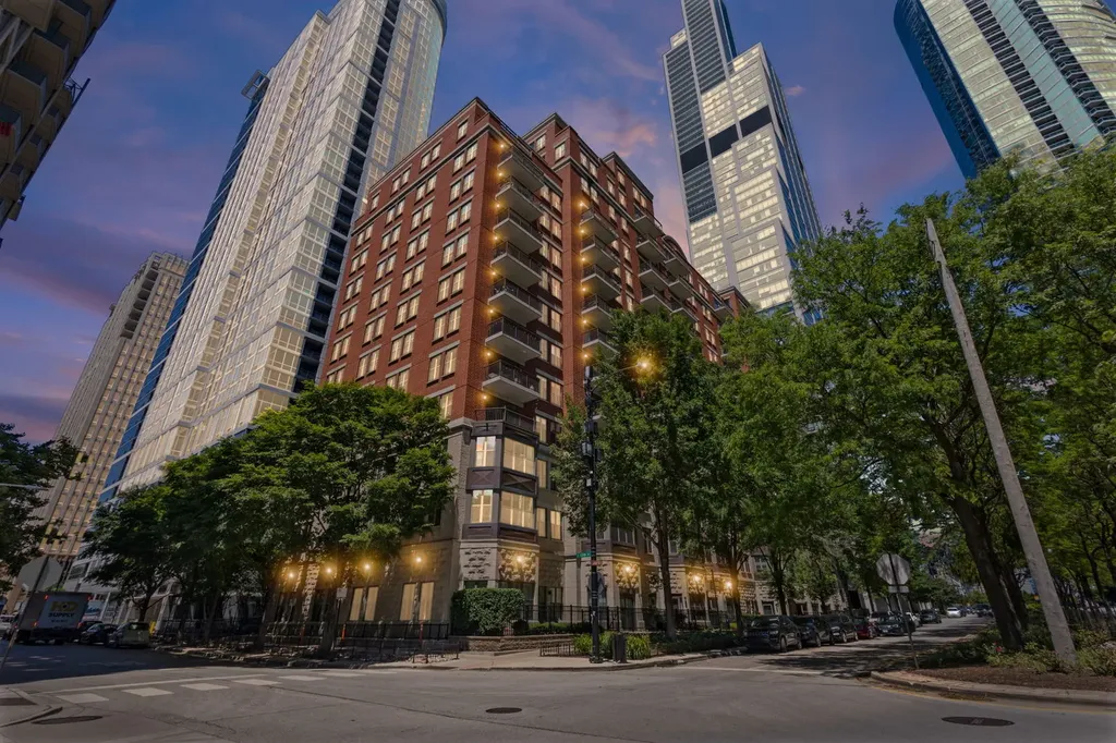 1250 South Indiana Avenue Chicago IL 60605