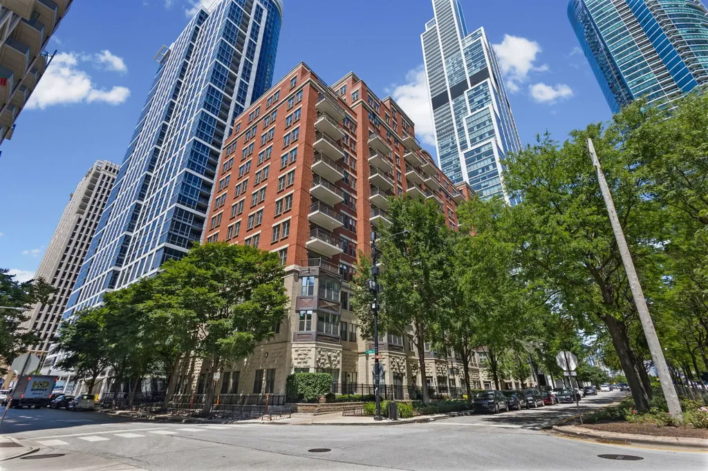 1250 South Indiana Avenue Chicago IL 60605
