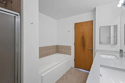 1250 South Indiana Avenue Chicago IL 60605