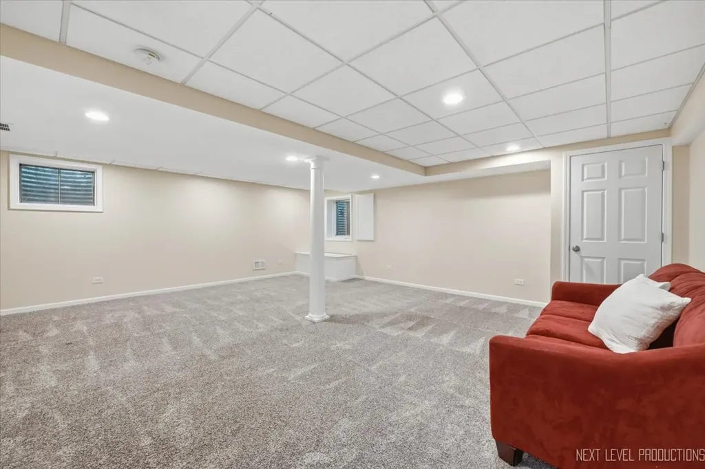 2712 Stockton Road Naperville IL 60564