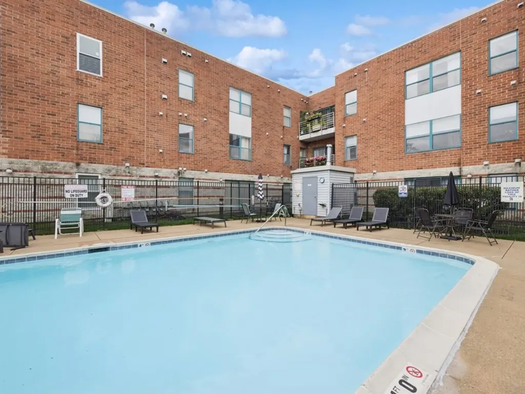 3265 Kirchoff Road Rolling Meadows IL 60008