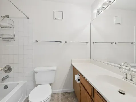 3265 Kirchoff Road Rolling Meadows IL 60008