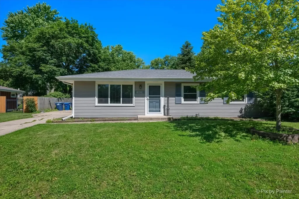 1820 Forrest Boulevard St. Charles IL 60174