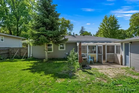 1820 Forrest Boulevard St. Charles IL 60174