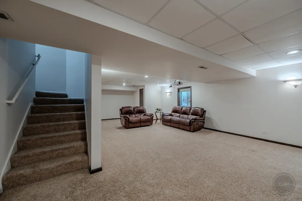 2805 Clara Avenue Aurora IL 60502