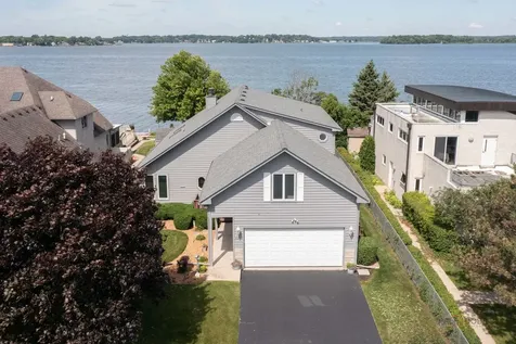 37292 North Stanton Point Road Ingleside IL 60041