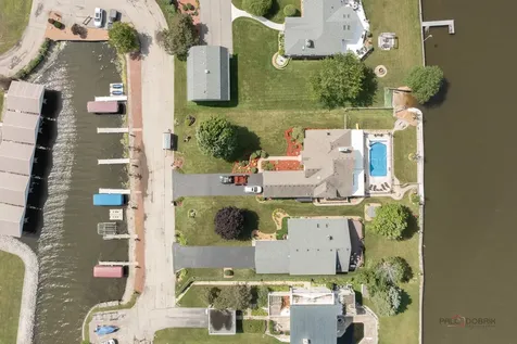 37292 North Stanton Point Road Ingleside IL 60041