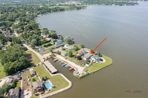 37292 North Stanton Point Road Ingleside IL 60041