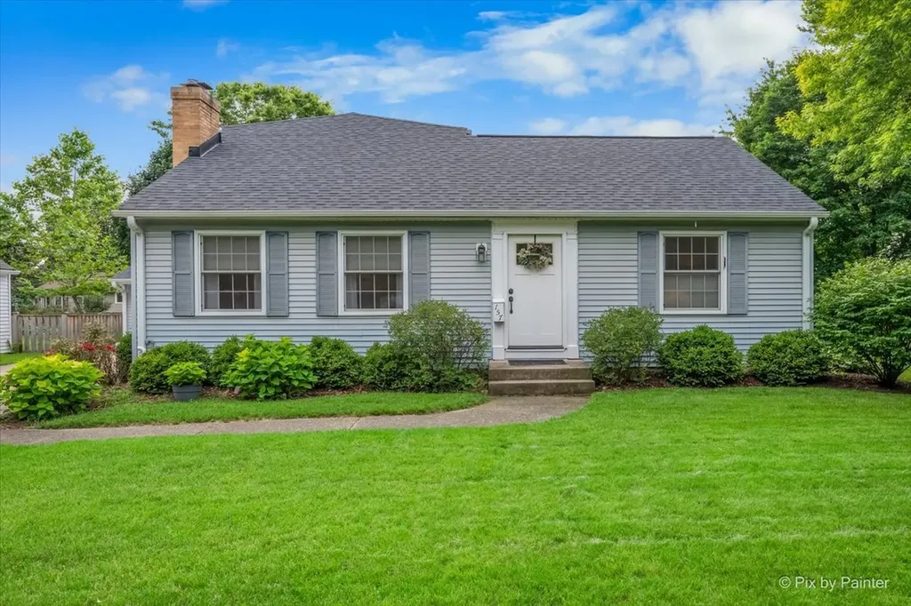 157 South Rosedale Avenue Aurora IL 60506