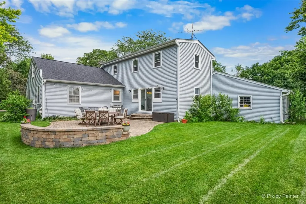 157 South Rosedale Avenue Aurora IL 60506
