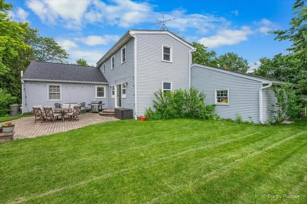 157 South Rosedale Avenue Aurora IL 60506