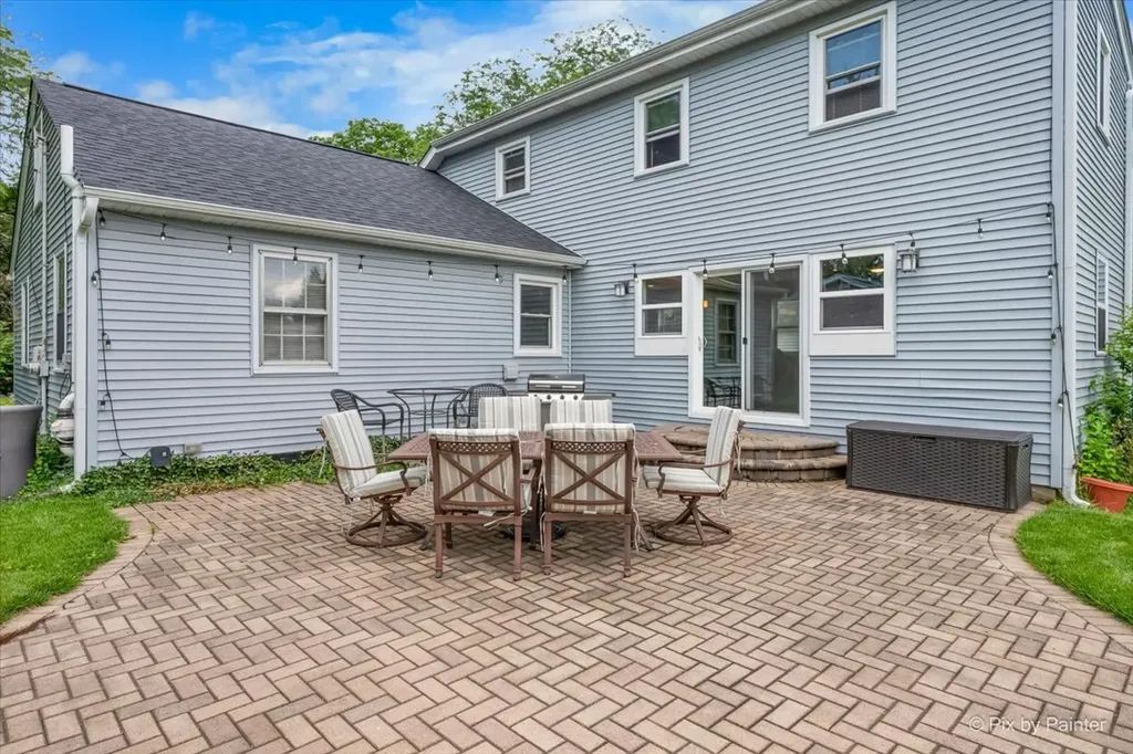 157 South Rosedale Avenue Aurora IL 60506