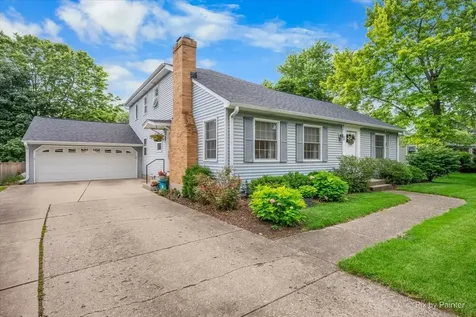 157 South Rosedale Avenue Aurora IL 60506