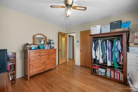 157 South Rosedale Avenue Aurora IL 60506