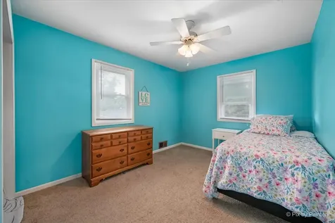 157 South Rosedale Avenue Aurora IL 60506