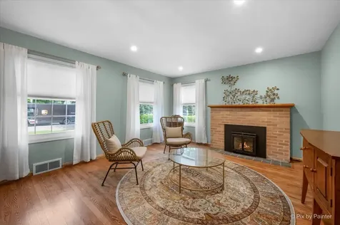 157 South Rosedale Avenue Aurora IL 60506