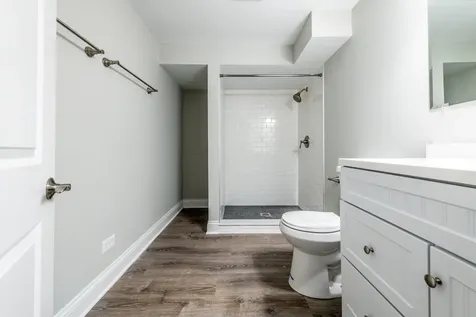 2249 West Taylor Street Chicago IL 60612
