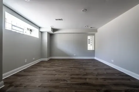 2249 West Taylor Street Chicago IL 60612