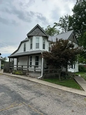 704 West Green Street Newman IL 61942