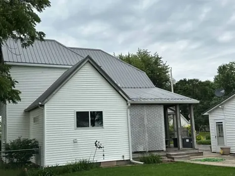 704 West Green Street Newman IL 61942