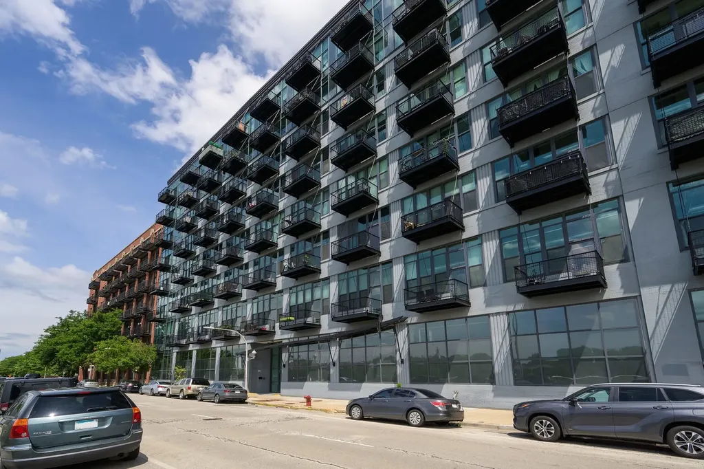 1224 West Van Buren Street Chicago IL 60607