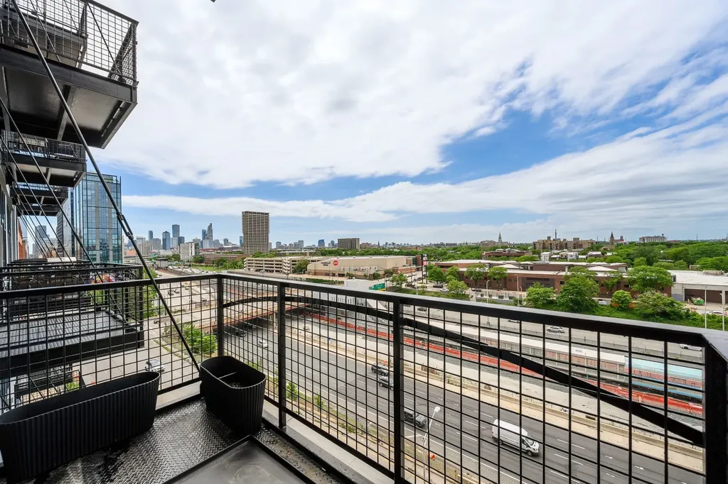1224 West Van Buren Street Chicago IL 60607