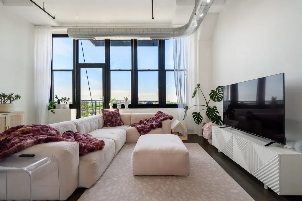 1224 West Van Buren Street Chicago IL 60607