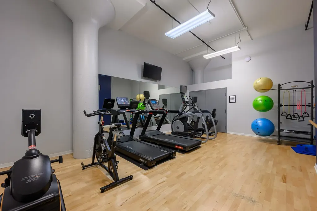 1224 West Van Buren Street Chicago IL 60607