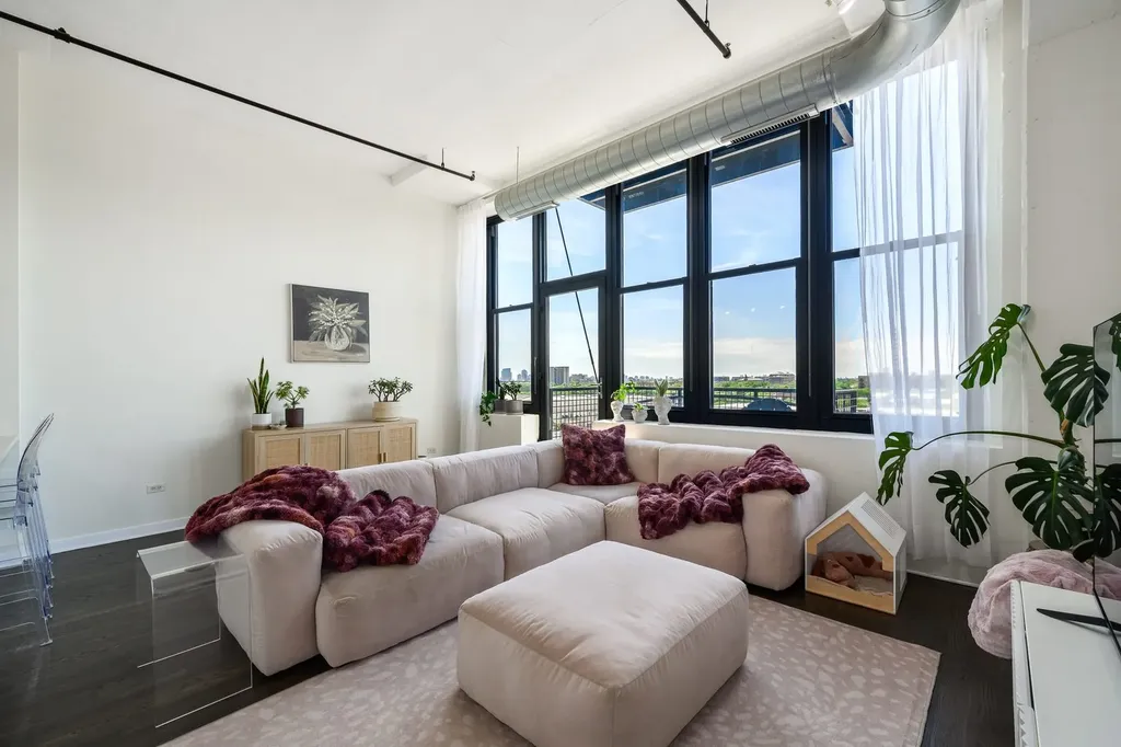 1224 West Van Buren Street Chicago IL 60607