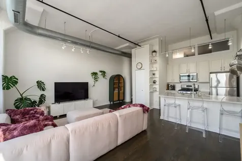 1224 West Van Buren Street Chicago IL 60607