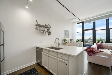 1224 West Van Buren Street Chicago IL 60607