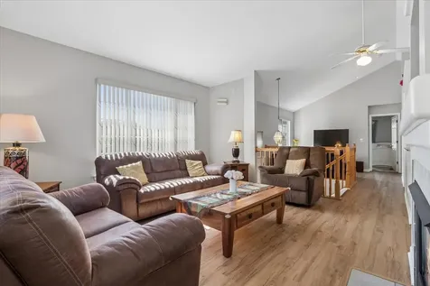 1720 Sienna Court Wheeling IL 60090