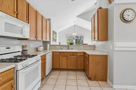 1720 Sienna Court Wheeling IL 60090