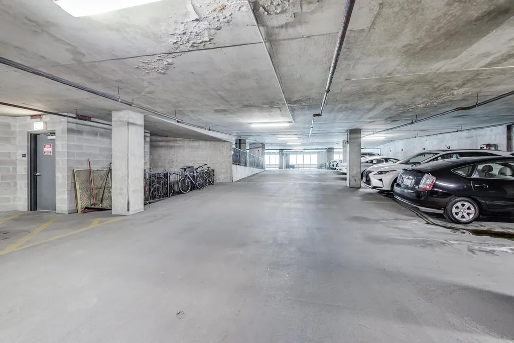 1600 South Indiana Avenue Chicago IL 60616