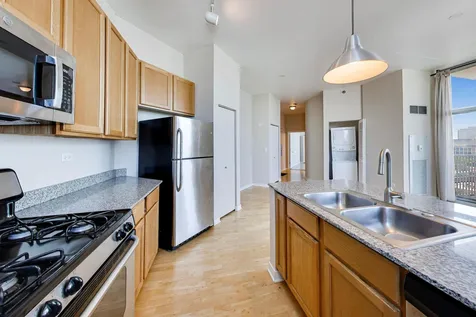1600 South Indiana Avenue Chicago IL 60616