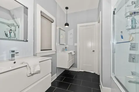 904 South Miller Street Chicago IL 60607