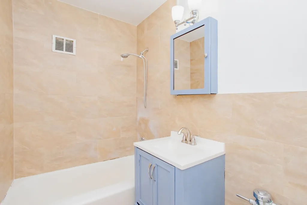 4980 North Marine Drive Chicago IL 60640