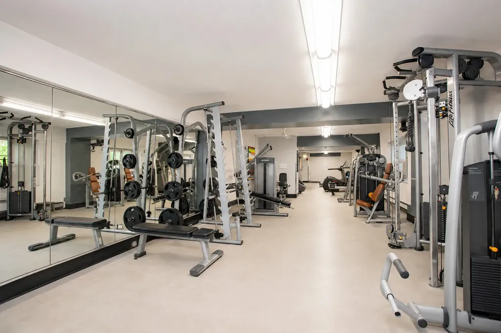4980 North Marine Drive Chicago IL 60640