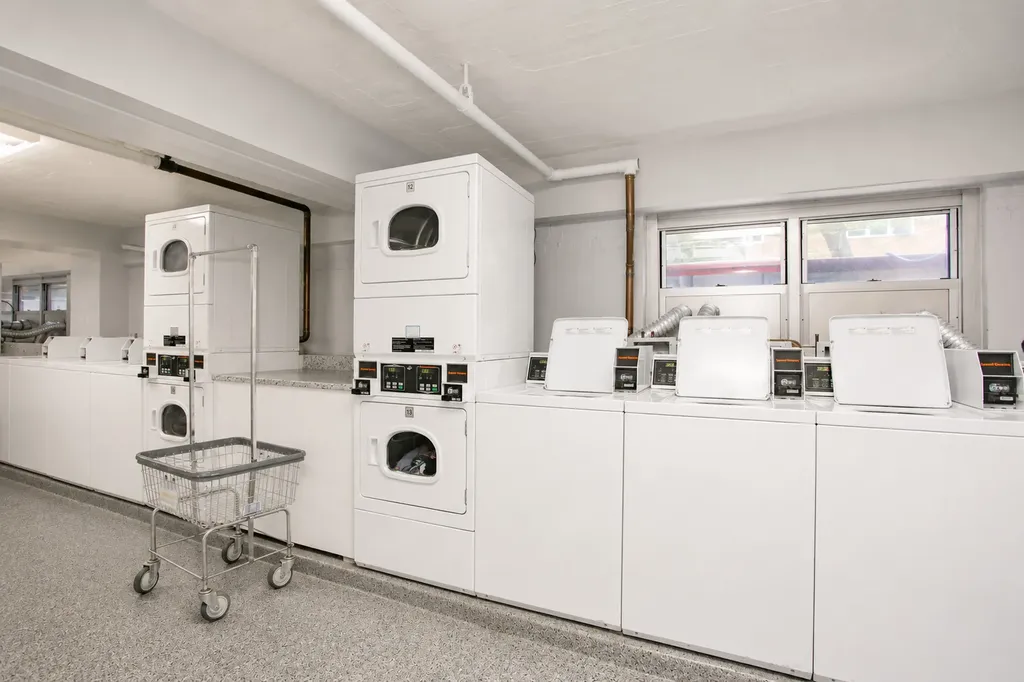 4980 North Marine Drive Chicago IL 60640